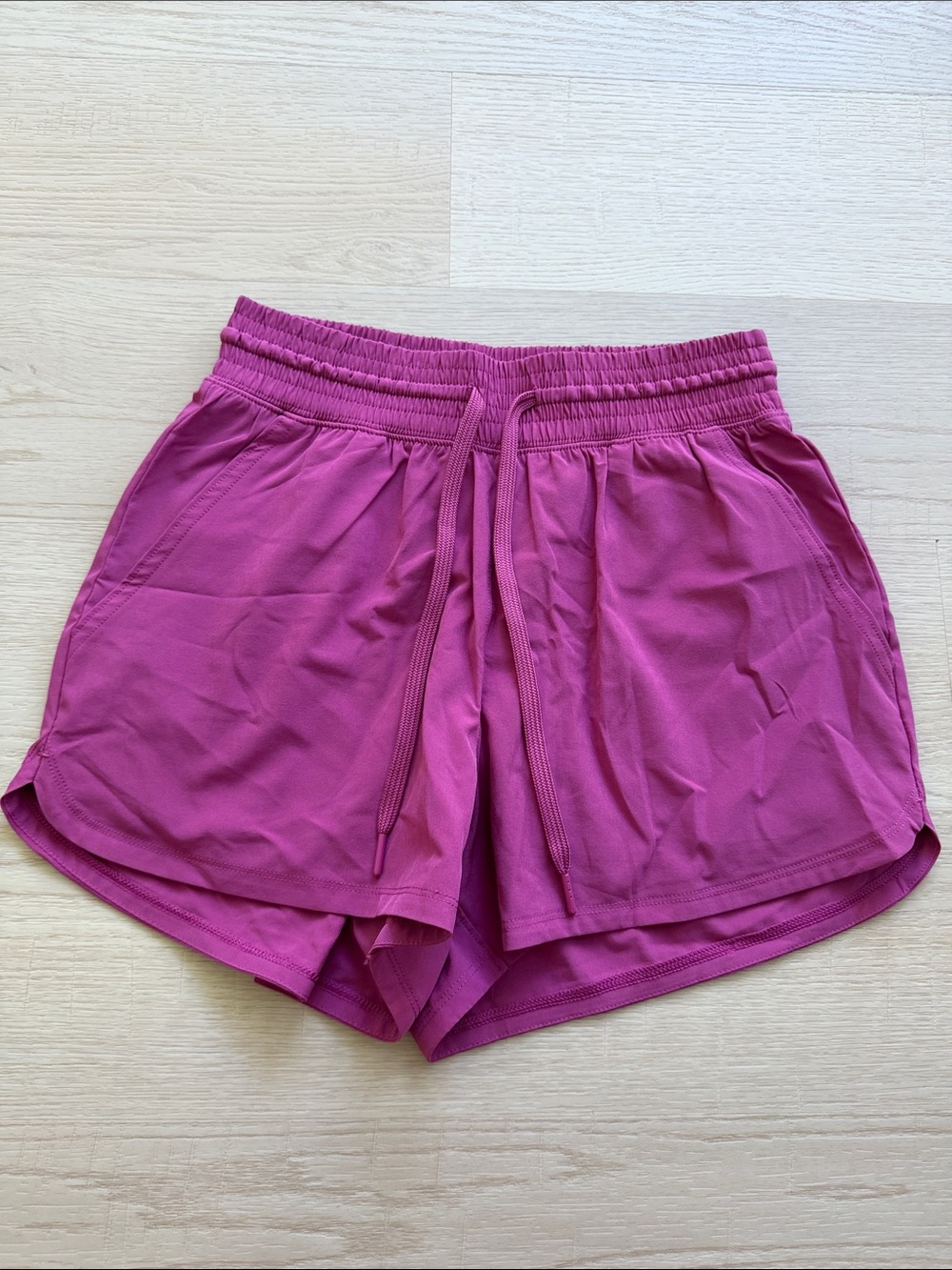 NWOT Abercrombie YPB Women’s Drawstring Athletic Shorts in Magenta Size XS